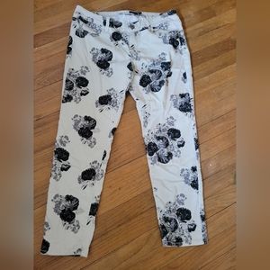 American Eagle Rose Print Jegging